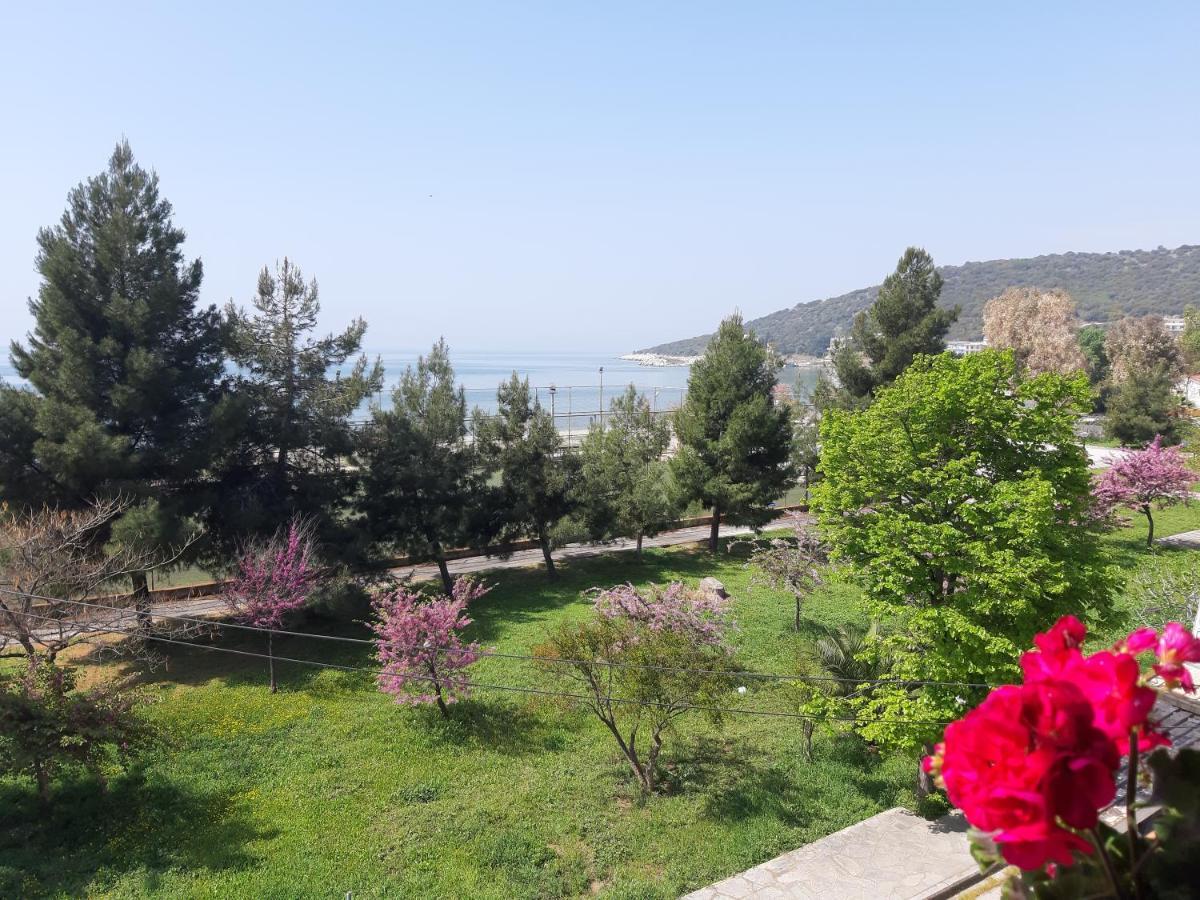 Soula'S Sunshine Big Apartment Nea Karvali Exteriér fotografie